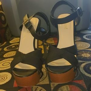 Shoedazzle wooden block heels